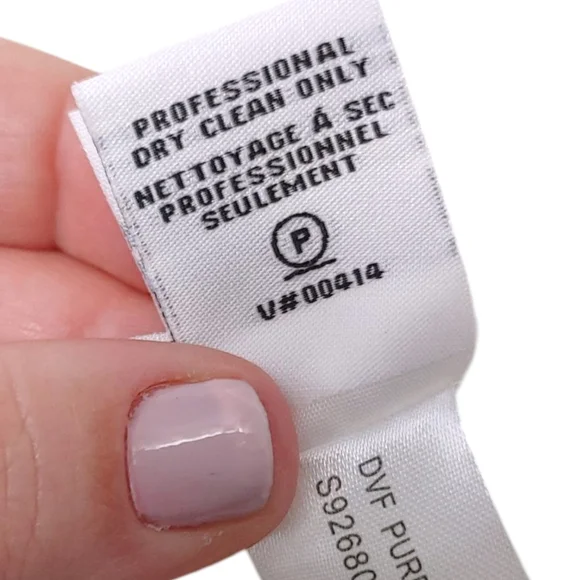 Diane Von Furstenberg White Lace Wrap 3 Inch Inseam Romper Women's Size 10 - Picture 9 of 10